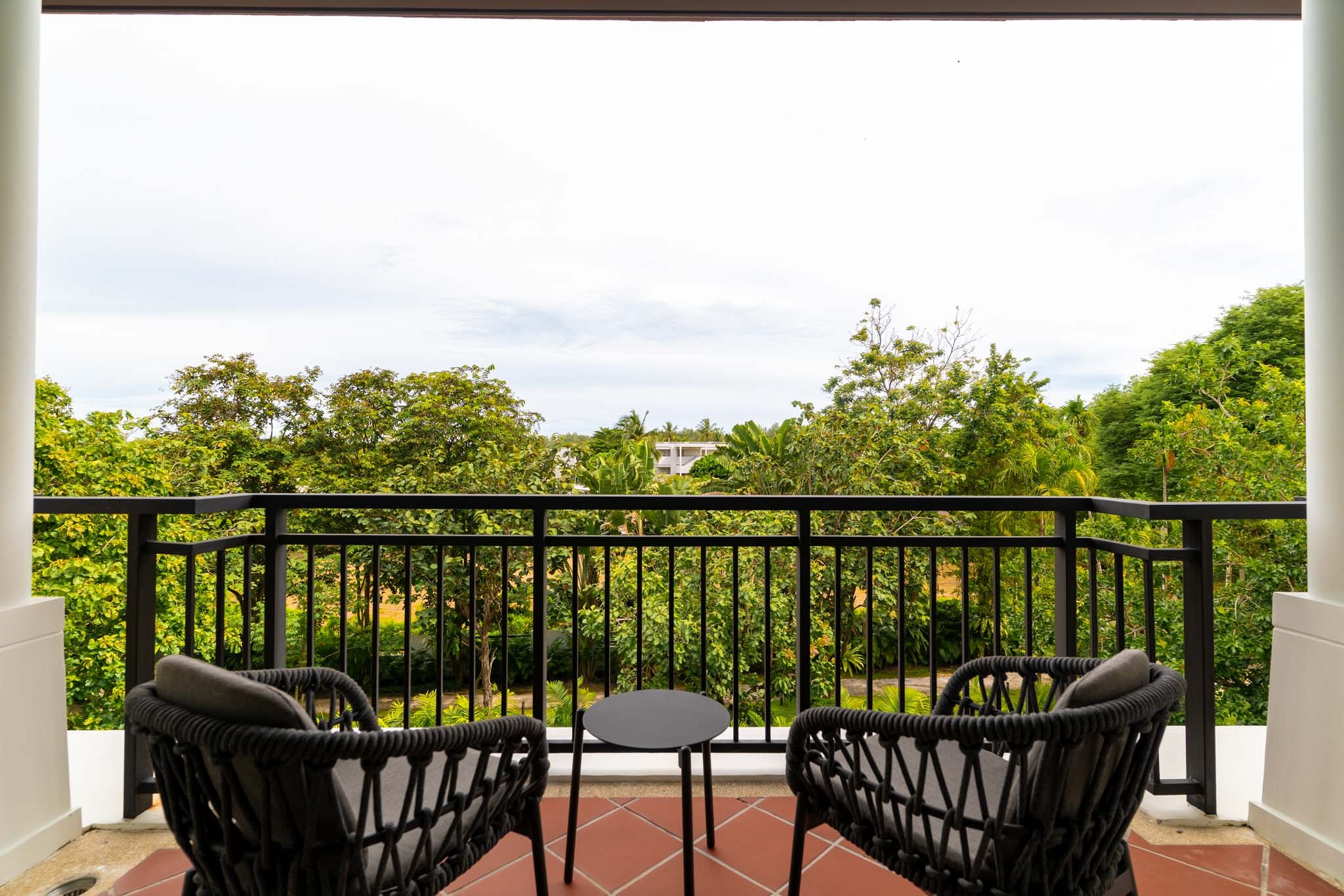 Deluxe Pool View
