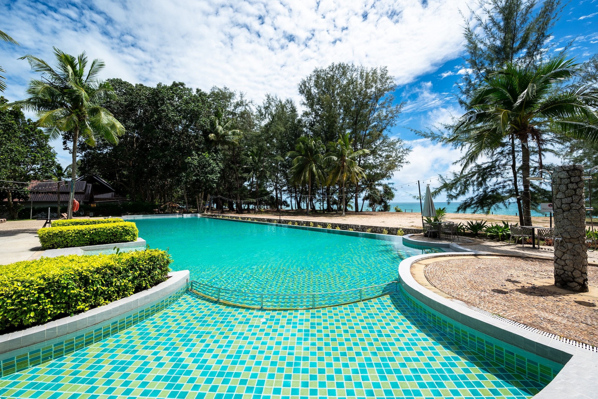 Beachfront Infinity Pool